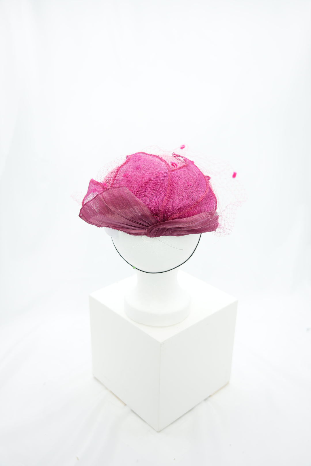 Fascinator pink mit Schleiernetz
