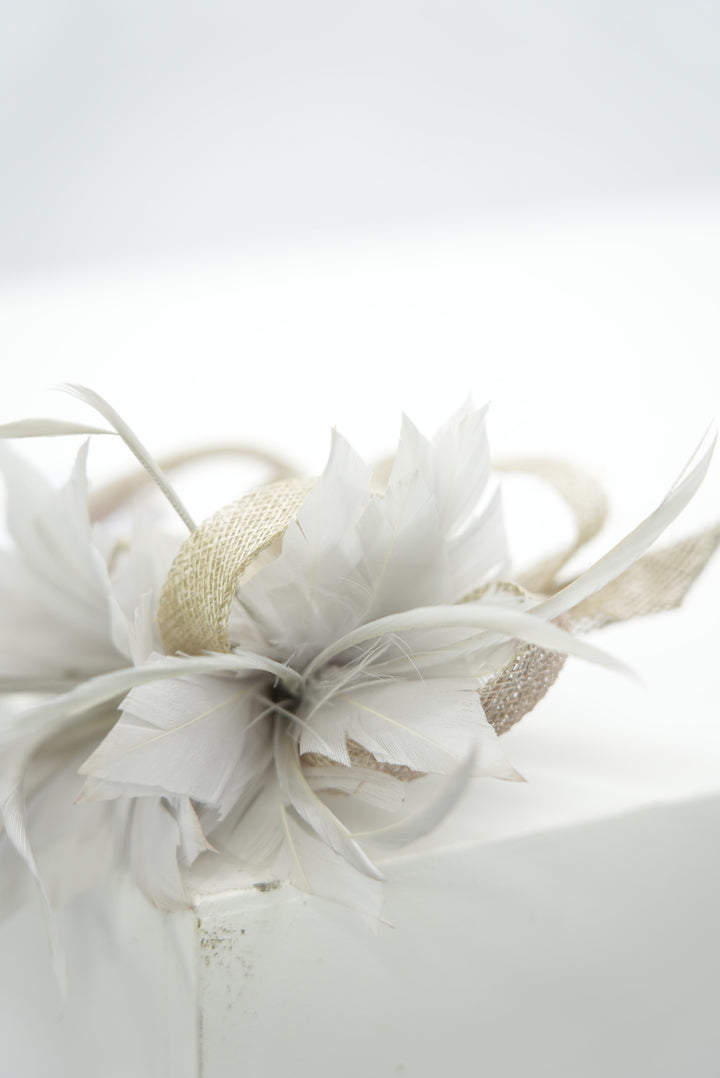 Fascinator "Flames grau/beige"