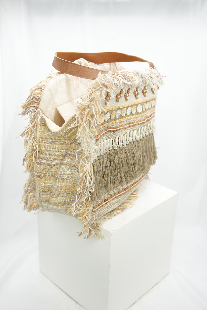 Damen Strohtasche "Muscheln/Knöpfe"