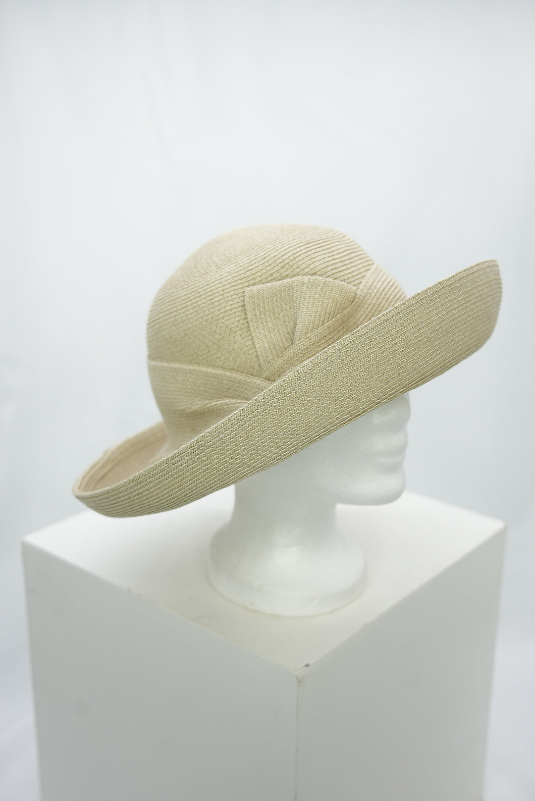 Strohhut "Damen mit seitlicher Schleife beige"
