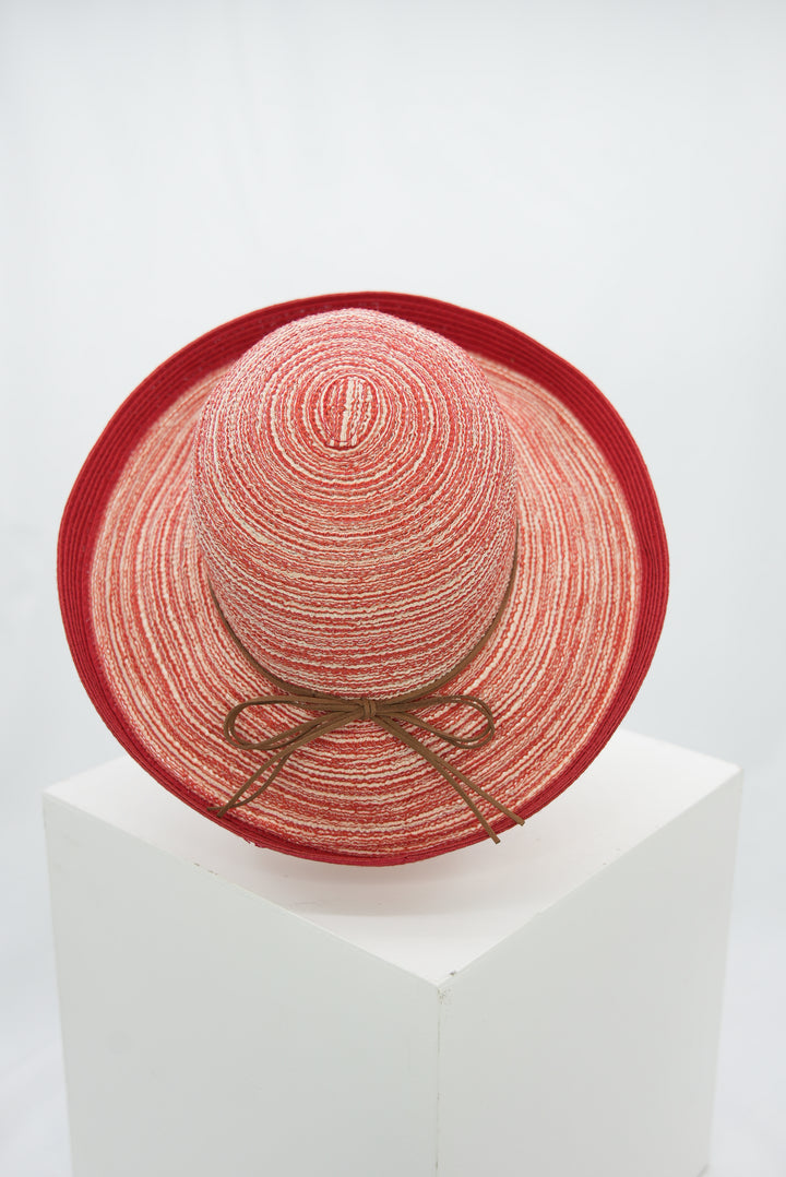 Strohhut "loosely" rot