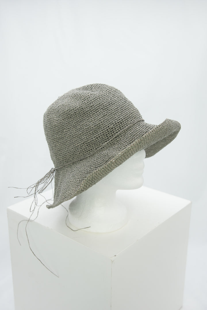Strohhut grau