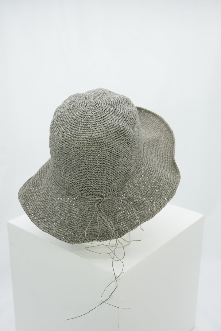 Strohhut grau