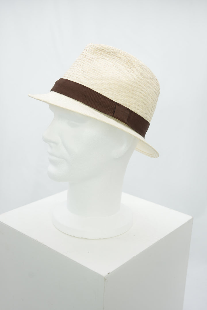 Panamahut mit braunem Band