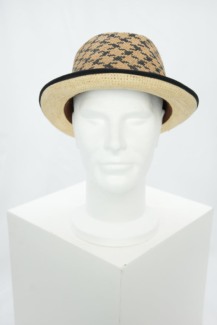 Panamahut mit brauner Musterkrone