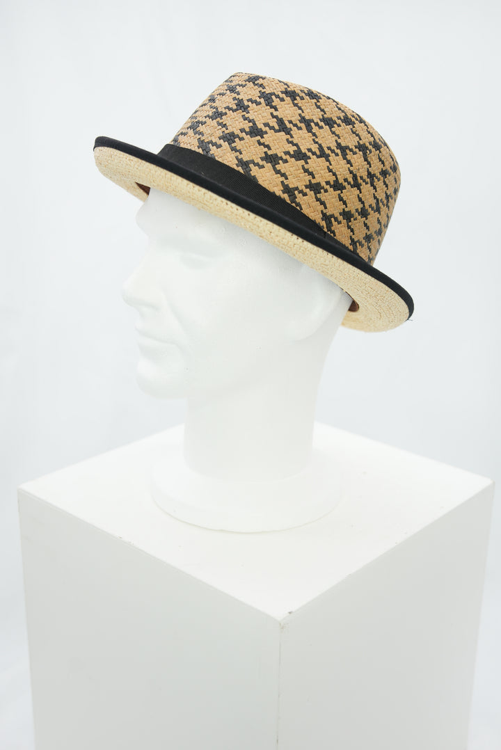 Panamahut mit brauner Musterkrone