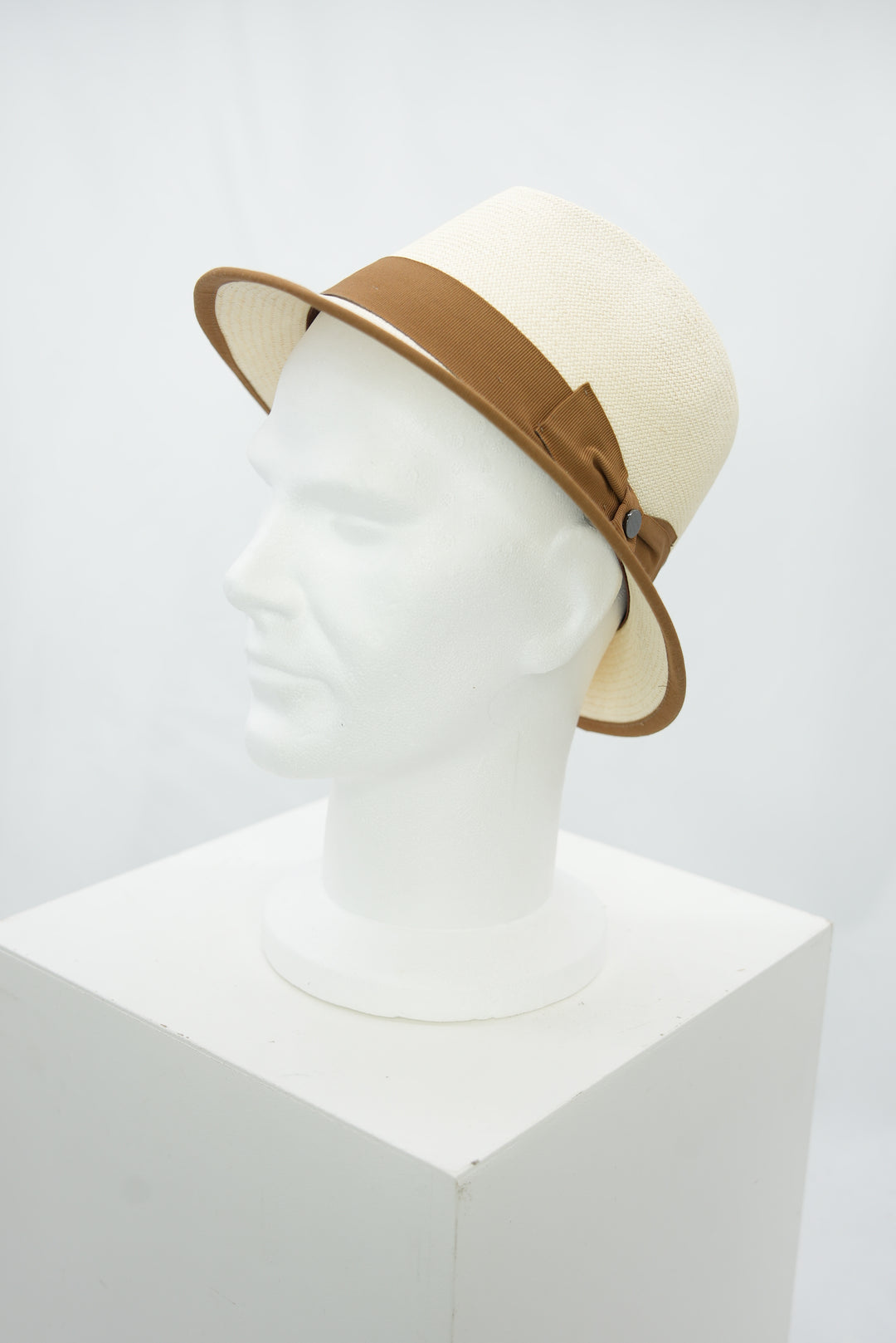 Panamahut mit brauner Schleife