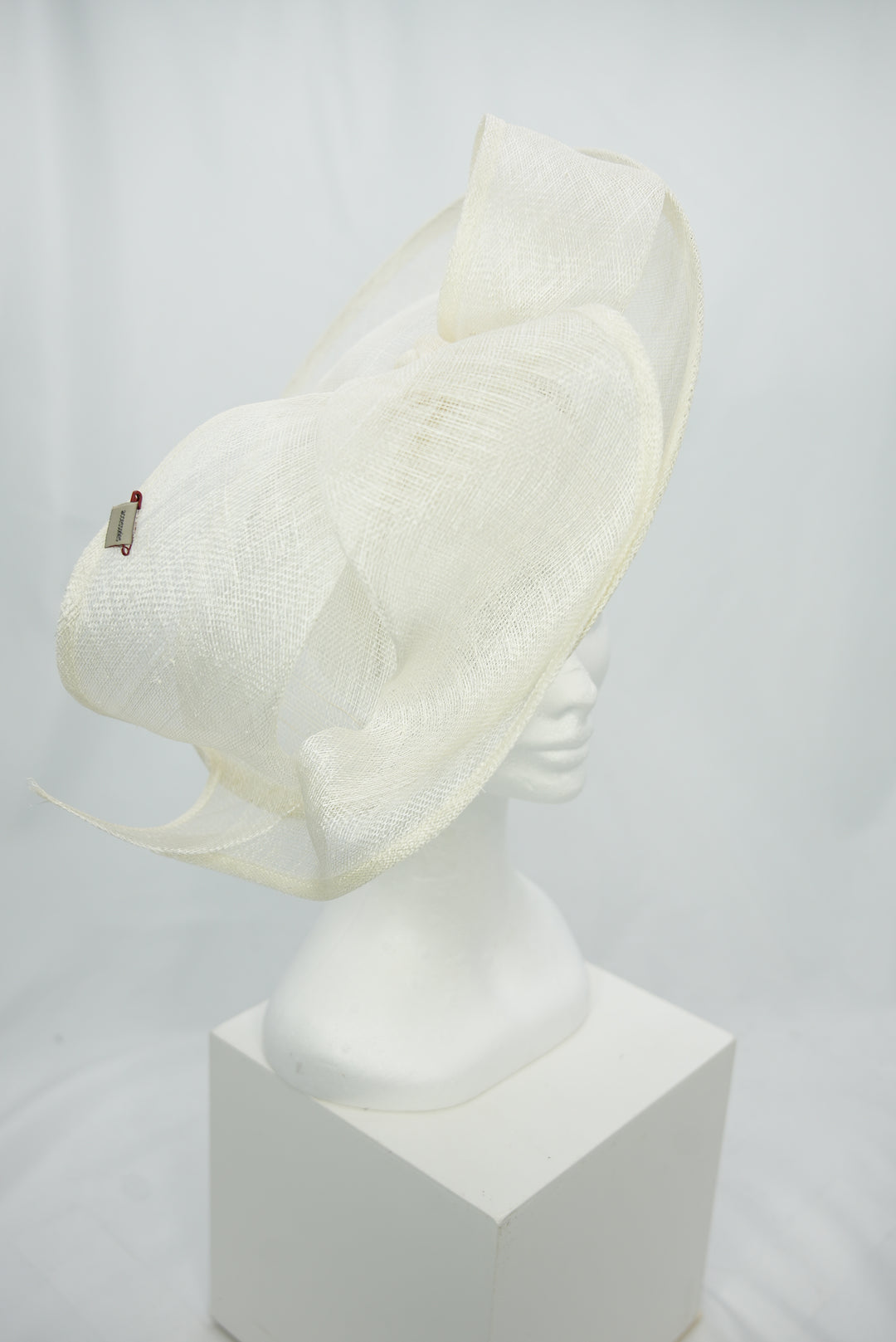 Fascinator "Sinemay" weiß