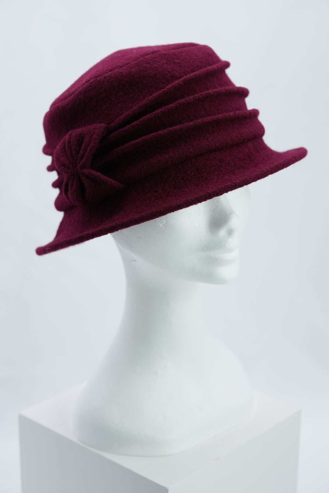 Wollhut "mit seitlicher Schleife bordeaux"