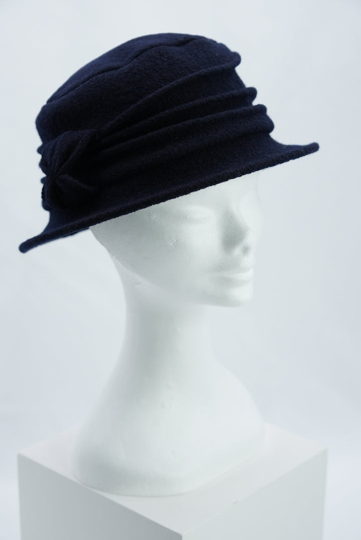 Wollhut "mit seitlicher Schleife navy"