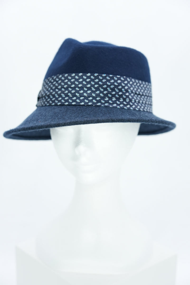 Filzhut "blau mit Band"