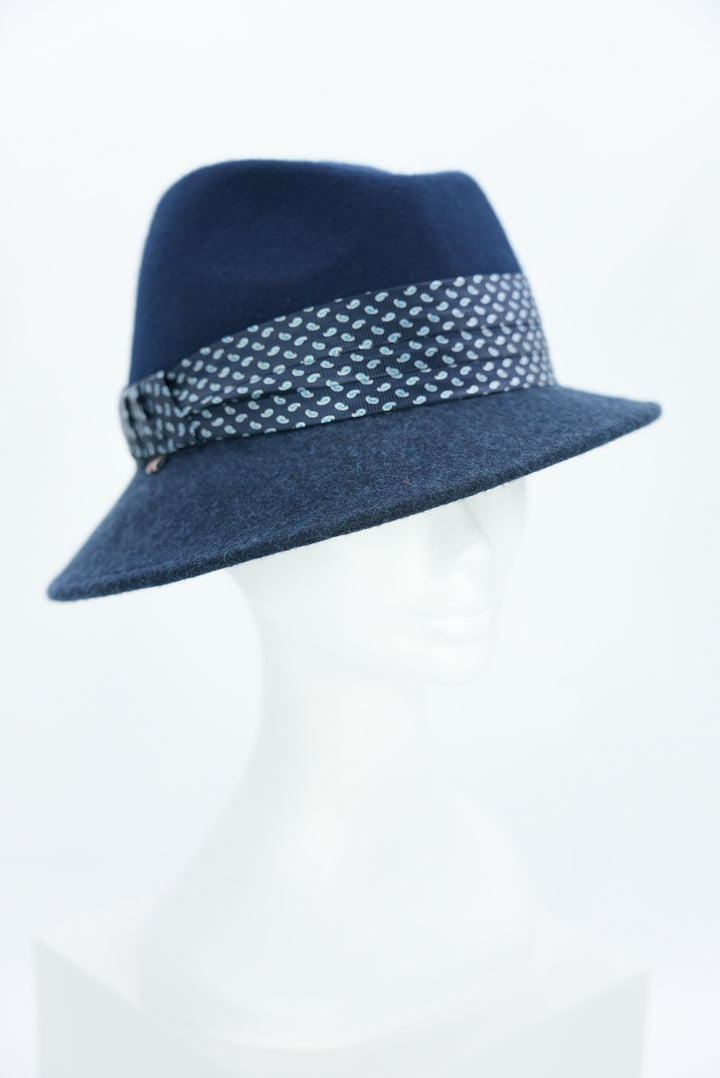 Filzhut "blau mit Band"