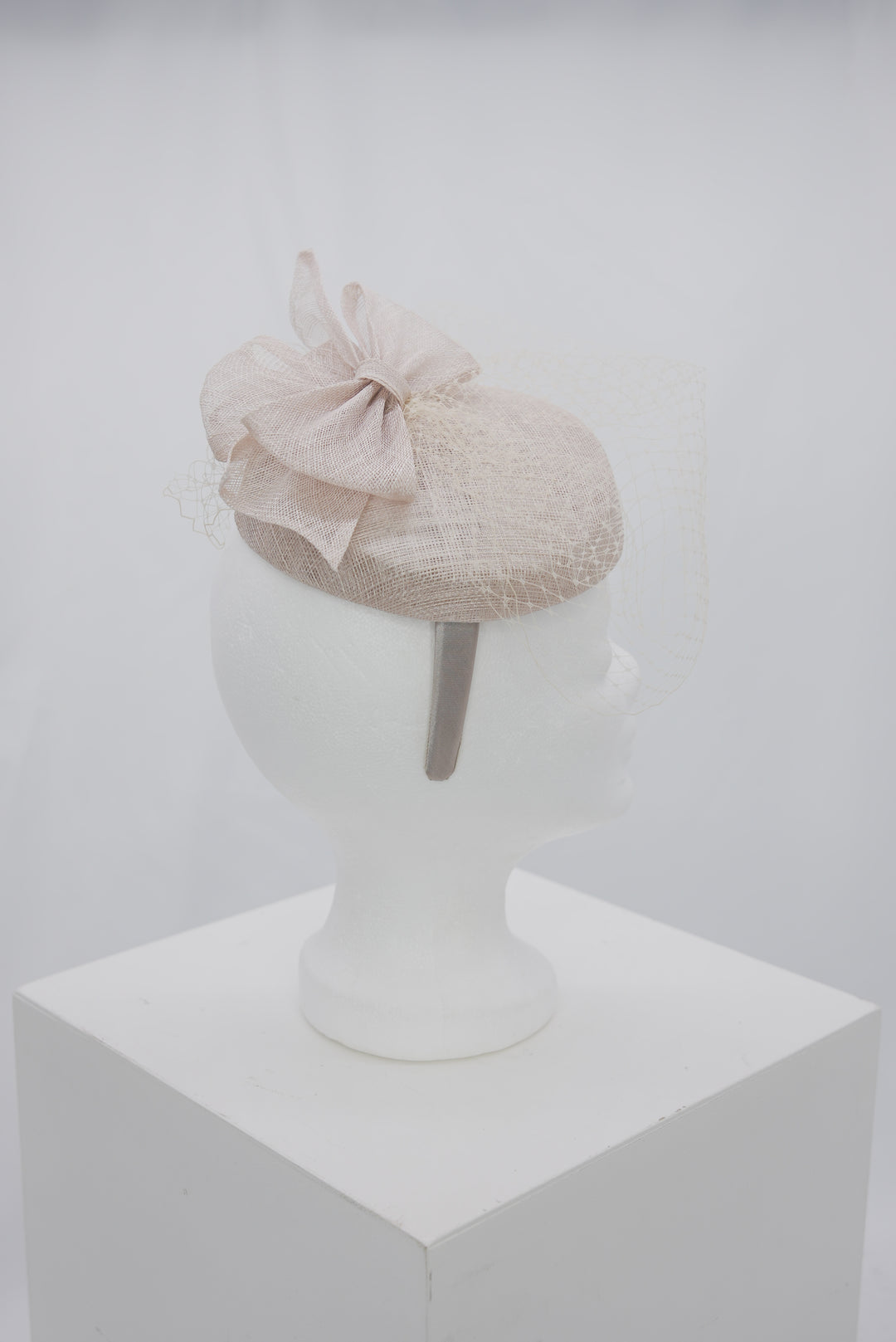 Fascinator "Schleife beige"