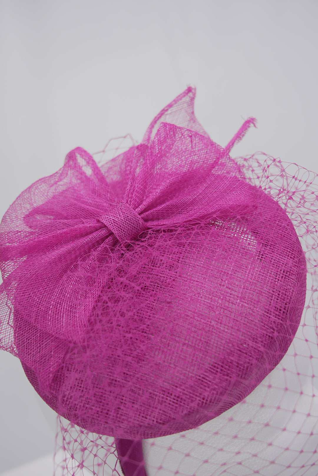 Fascinator "pink Sinemay"