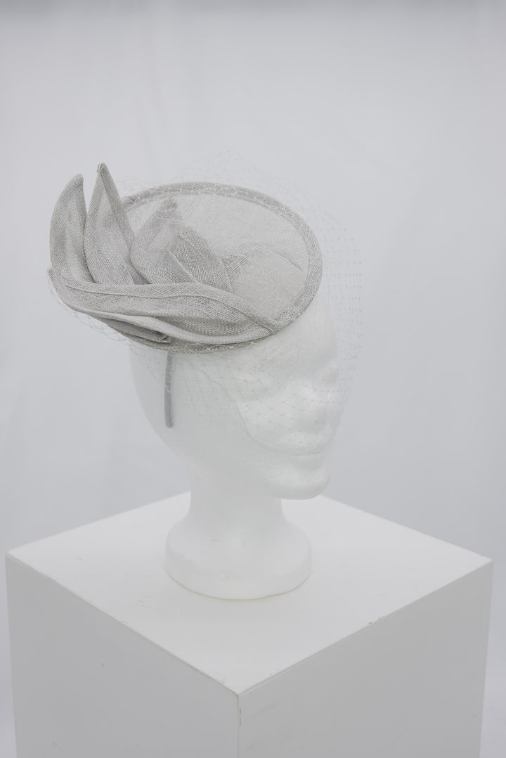 Fascinator "grey"