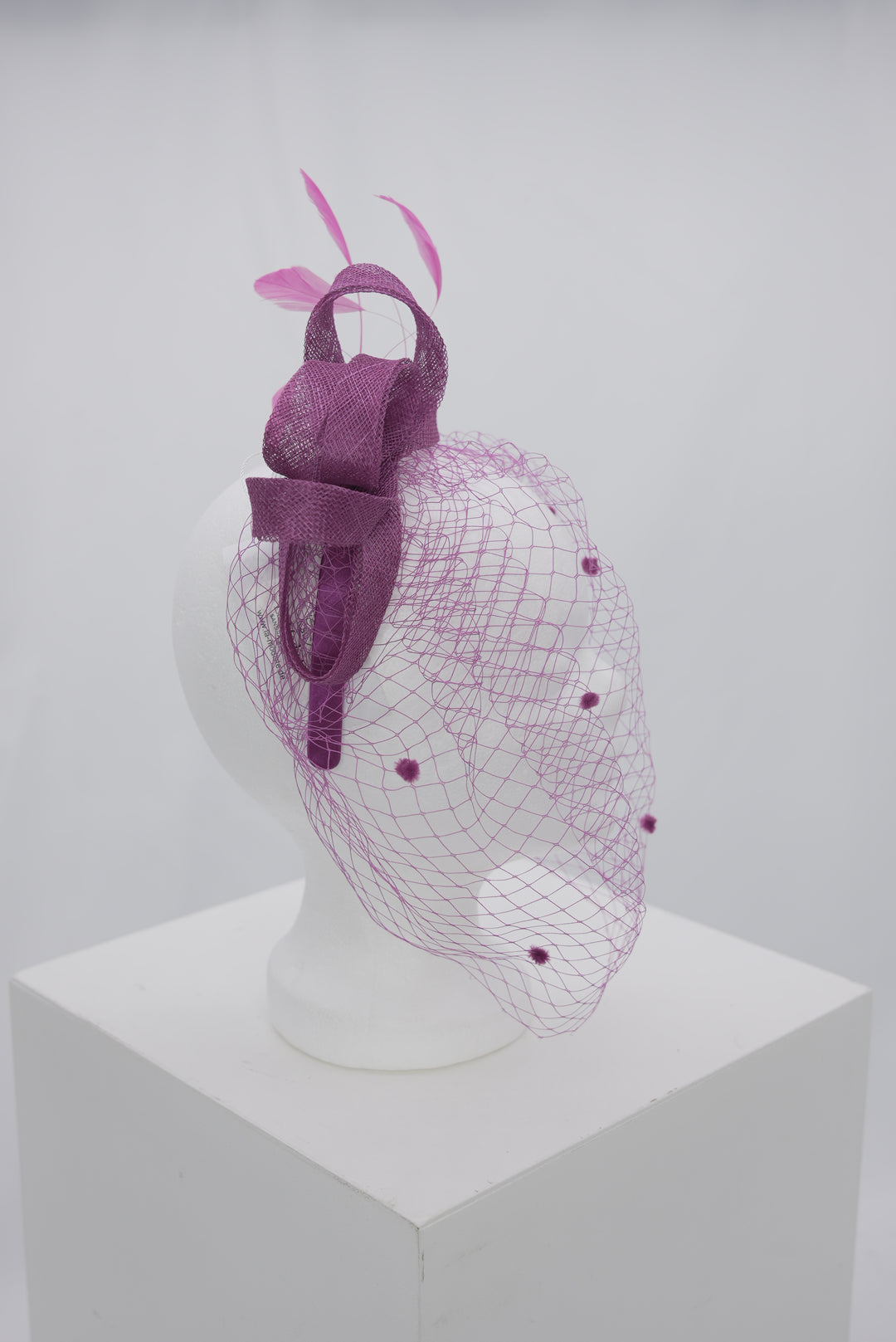 Fascinator Sinemay lila