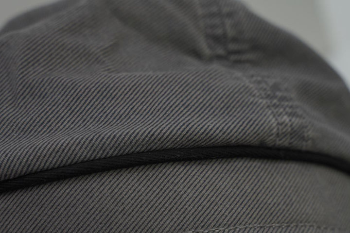 Herrenkappe “stitched“ grau-schwarz